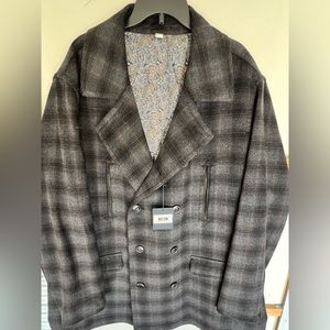 New with tags plaid mens double breasted overcoat by Joseph Abboud.  Size 3x